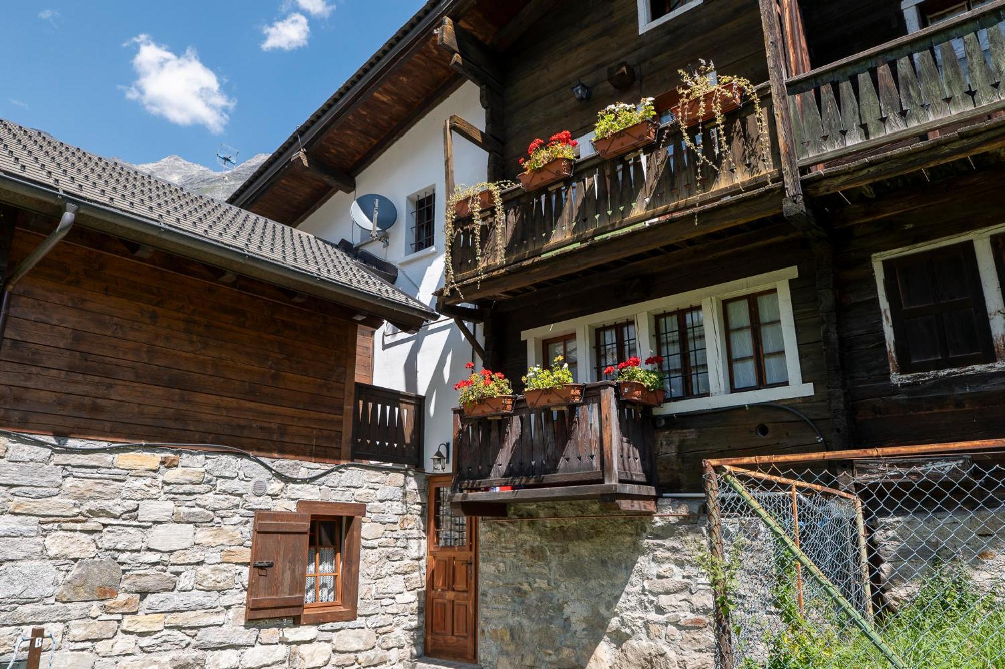 Incanto Walser Ronco Apartment Macugnaga